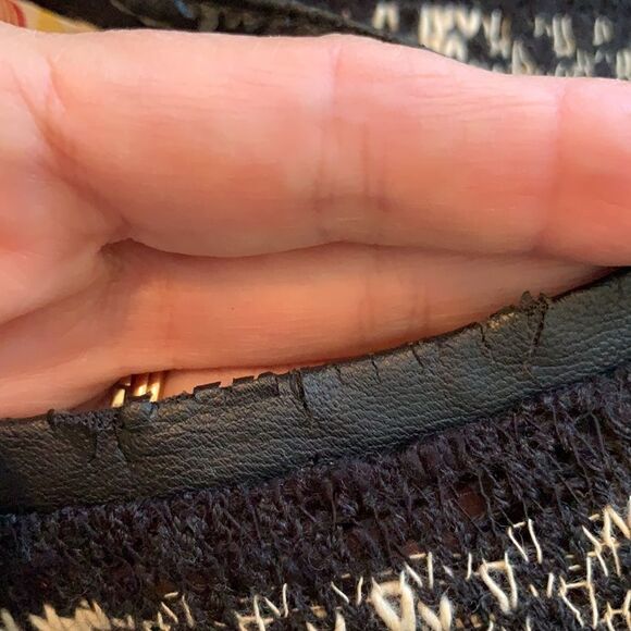 Chelsea & Violet cream & black striped sweater - Picture 11 of 12